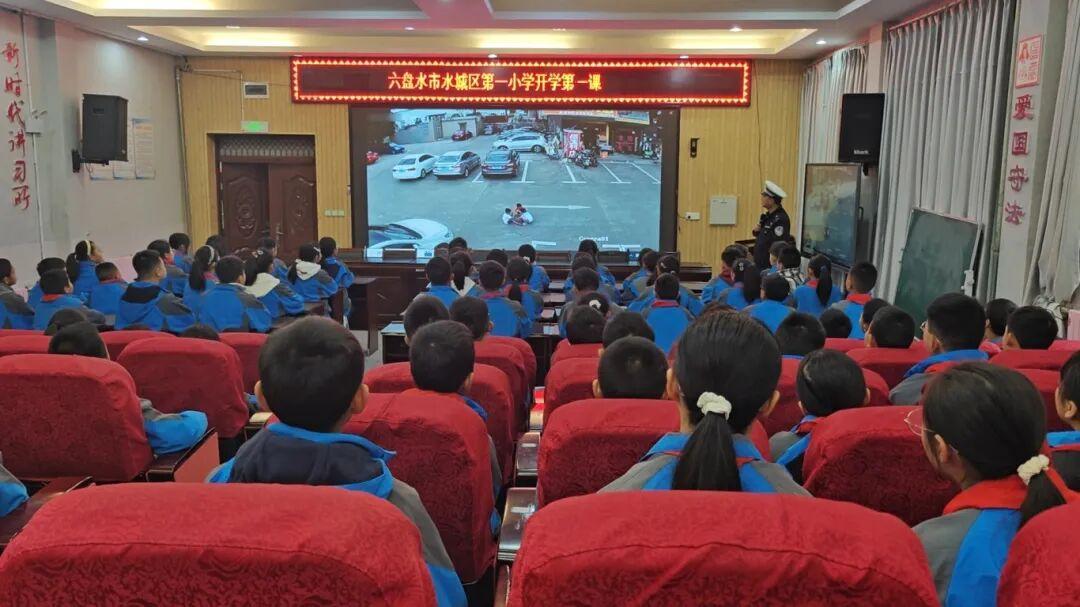 圖2 授課現場.jpg