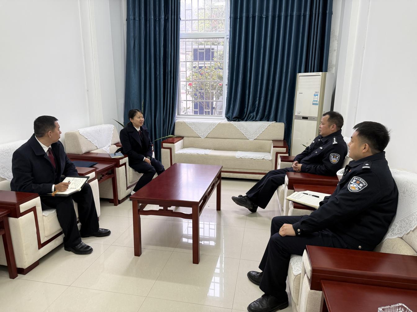 圖1檢察監(jiān)督現(xiàn)場(chǎng).jpg 圖1檢察監(jiān)督現(xiàn)場(chǎng).jpg