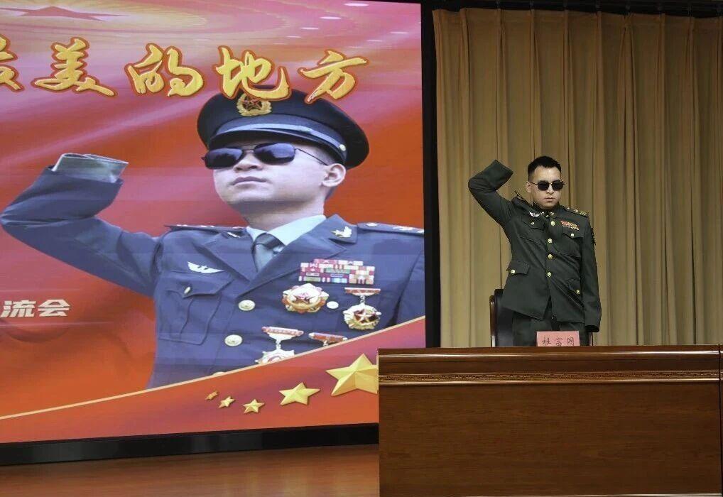 “八一勛章”獲得者杜富國走進貴州司法行政系統(tǒng)