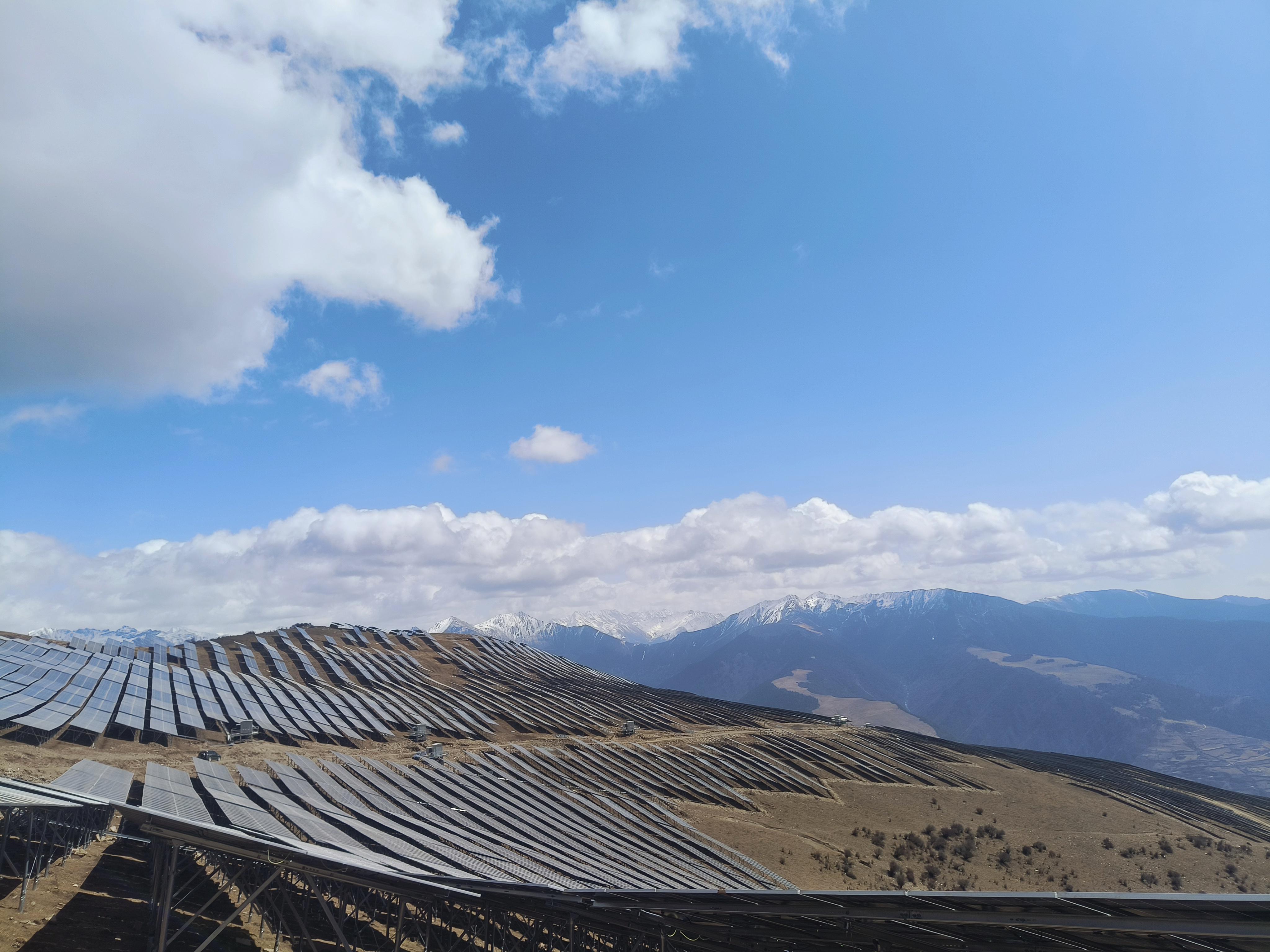 圖 1小金川流域光伏基地項(xiàng)目.jpg