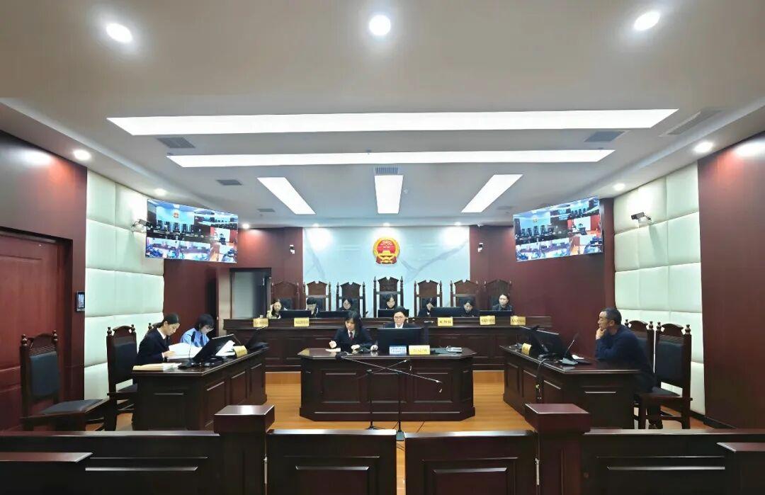 圖1 庭審現(xiàn)場(chǎng).jpg