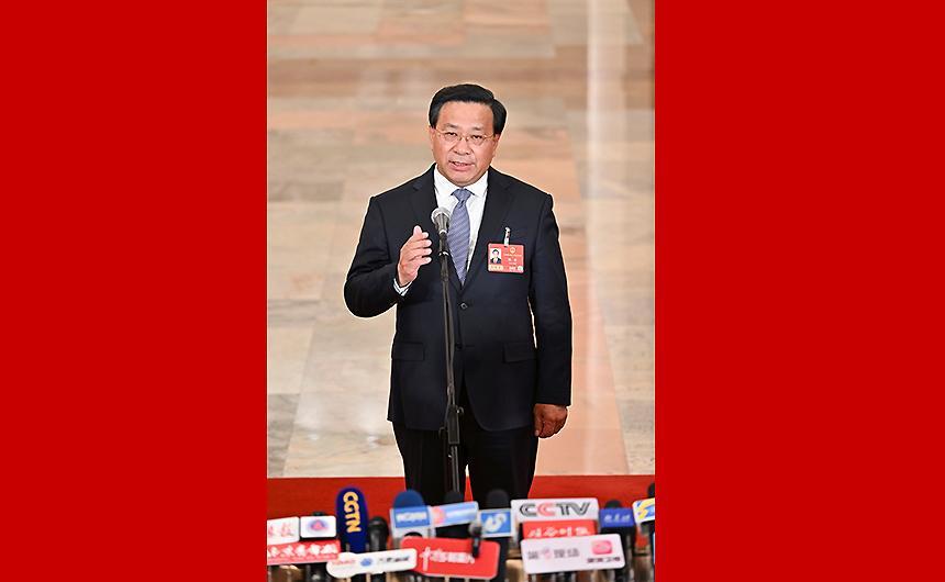 農(nóng)業(yè)農(nóng)村部部長韓俊接受媒體采訪