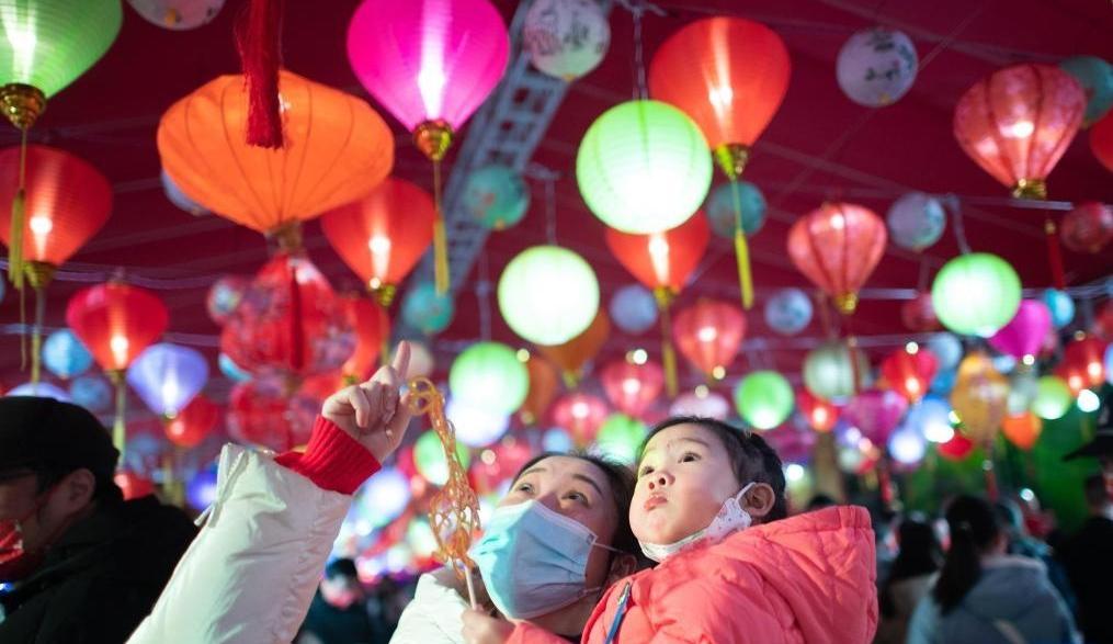 時光相冊丨我們的春節(jié)·張燈結(jié)彩慶元宵！