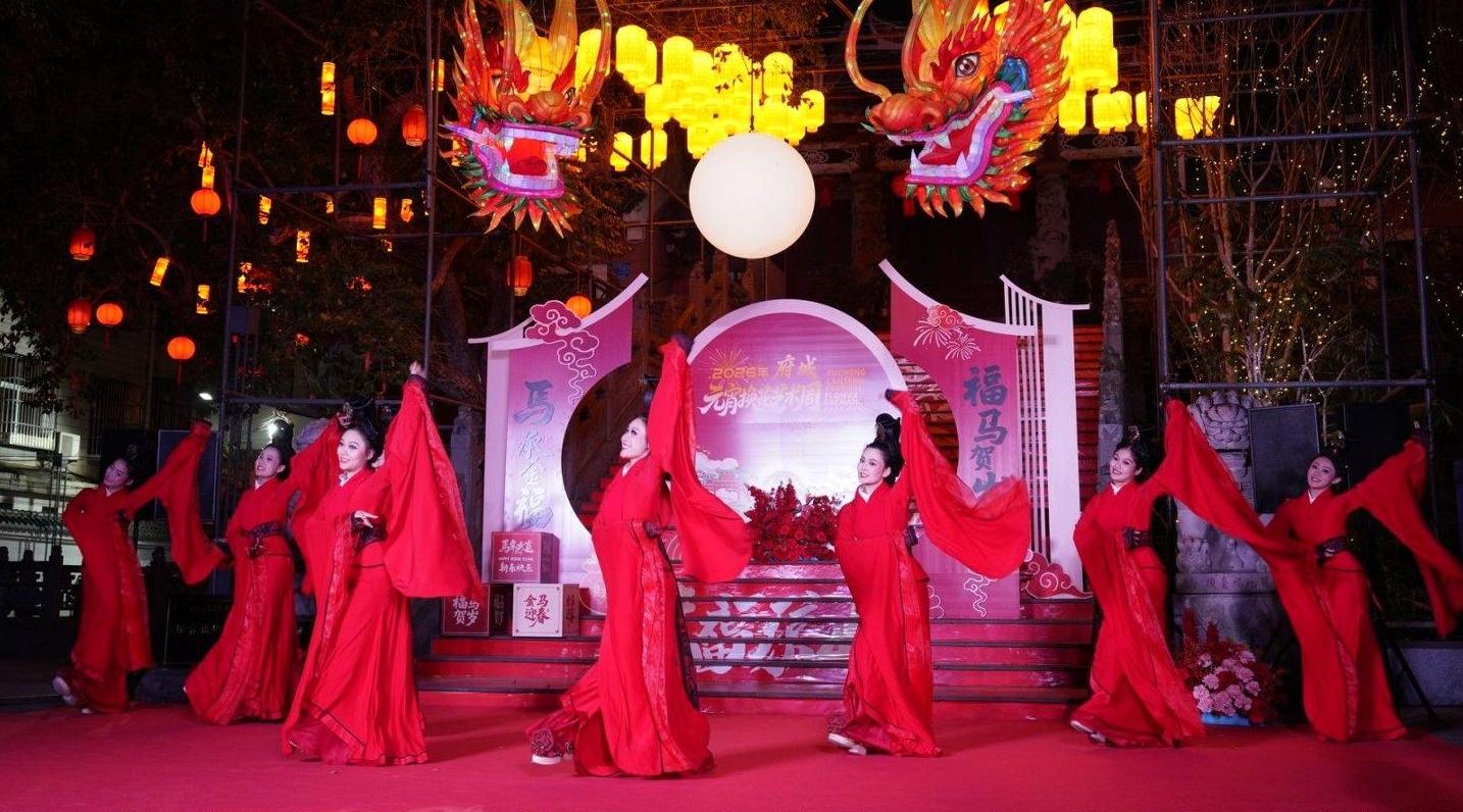 海口市瓊山區(qū)府城元宵換花藝術(shù)周亮燈儀式圓滿舉行